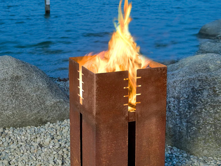 Feuerstelle ferrum aus wetterfestem Stahl|von Keilbach|H: 90 cm